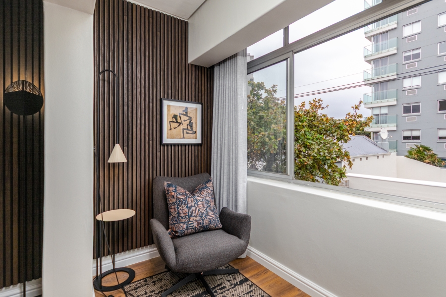 To Let 2 Bedroom Property for Rent in Green Point Western Cape